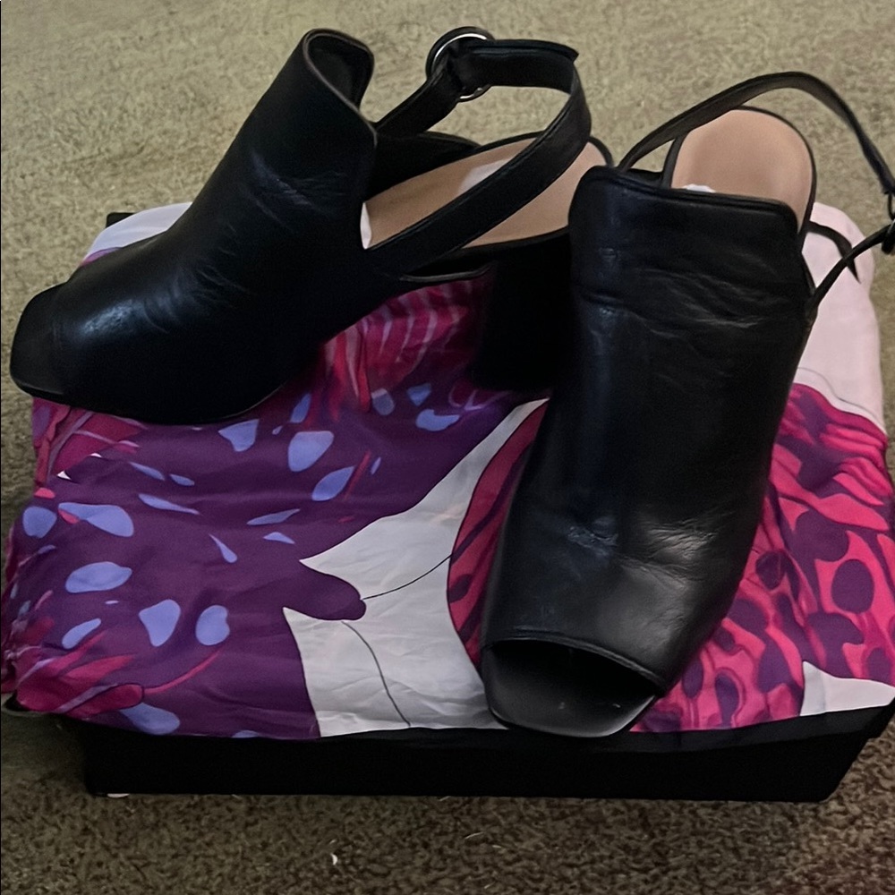 Banana Republic Black Sandals with Open Toe and Slingback